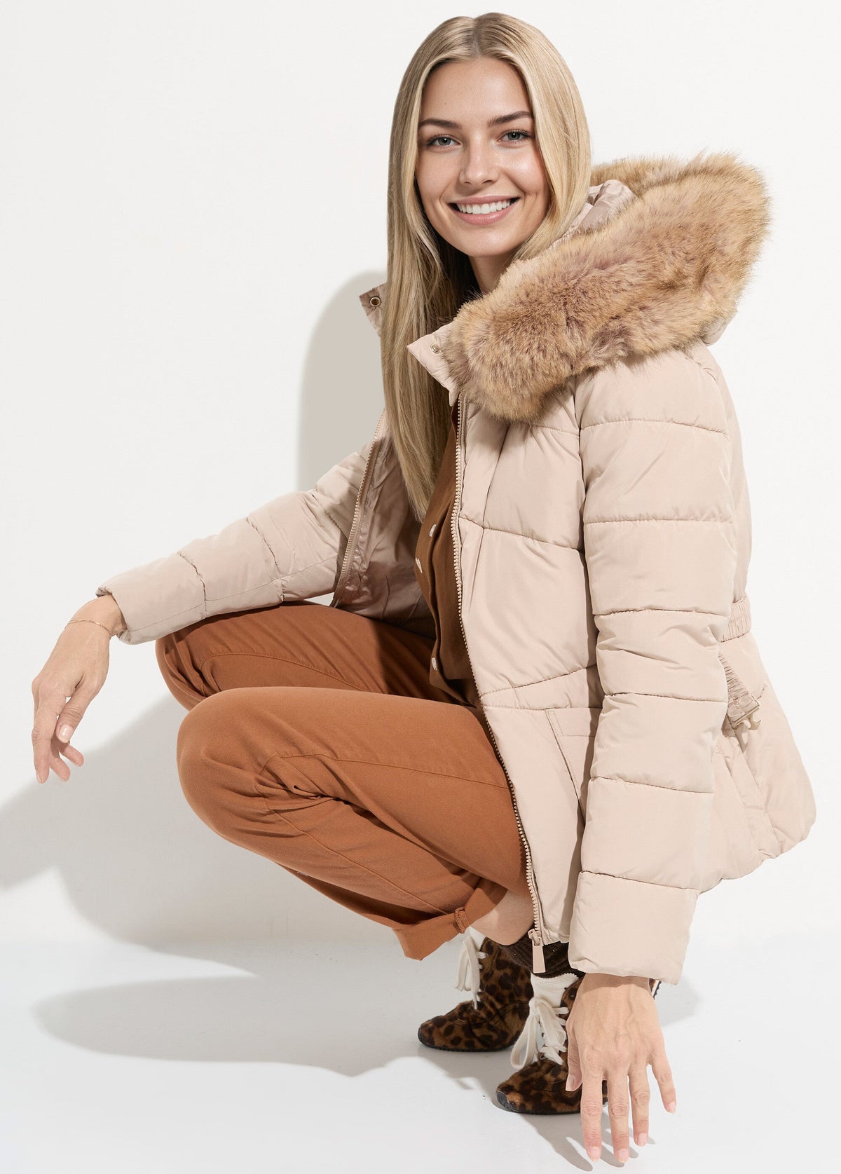 Doudoune courte ceinturée capuche fourrure - Beige - Orika